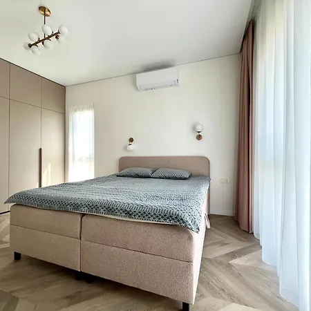 Apartment House *
